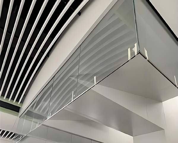 宝塔玻璃宝塔挡烟垂壁