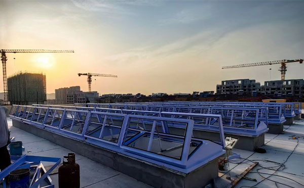 消防宝塔排烟窗工作原理