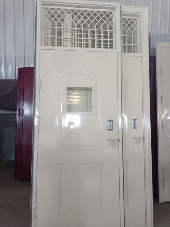 宝塔学校教室门 宝塔学校教室门