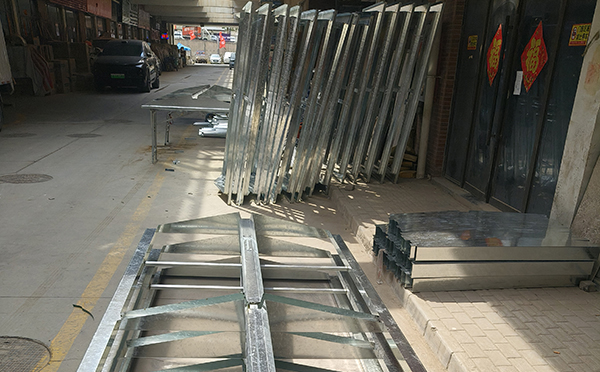 2025宝塔排烟窗维护周期与电动开启故障排查