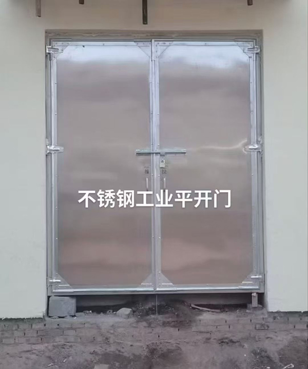 不锈钢宝塔工业平开门在现代工业场景中的应用实践