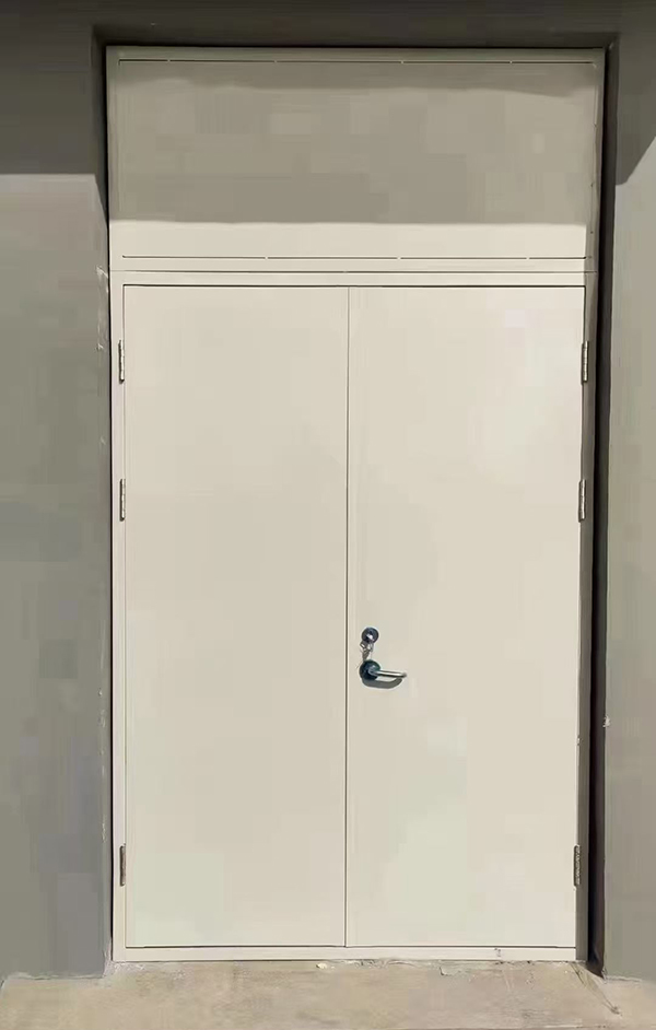 展览馆项目完成大跨度宝塔防火门安装